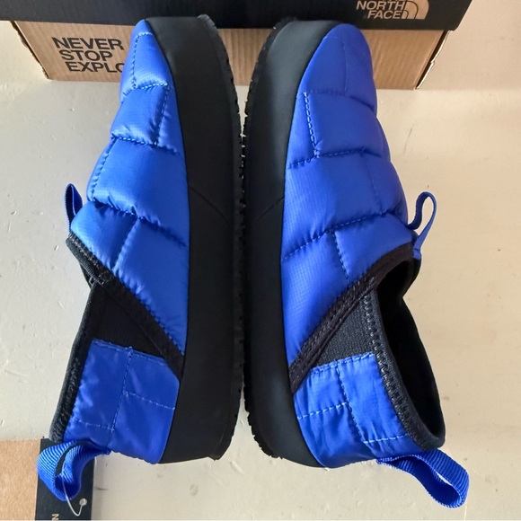 The North Face NWT Thermoball Traction Mules II TNF Blue Youth Size 3 - Picture 3 of 7